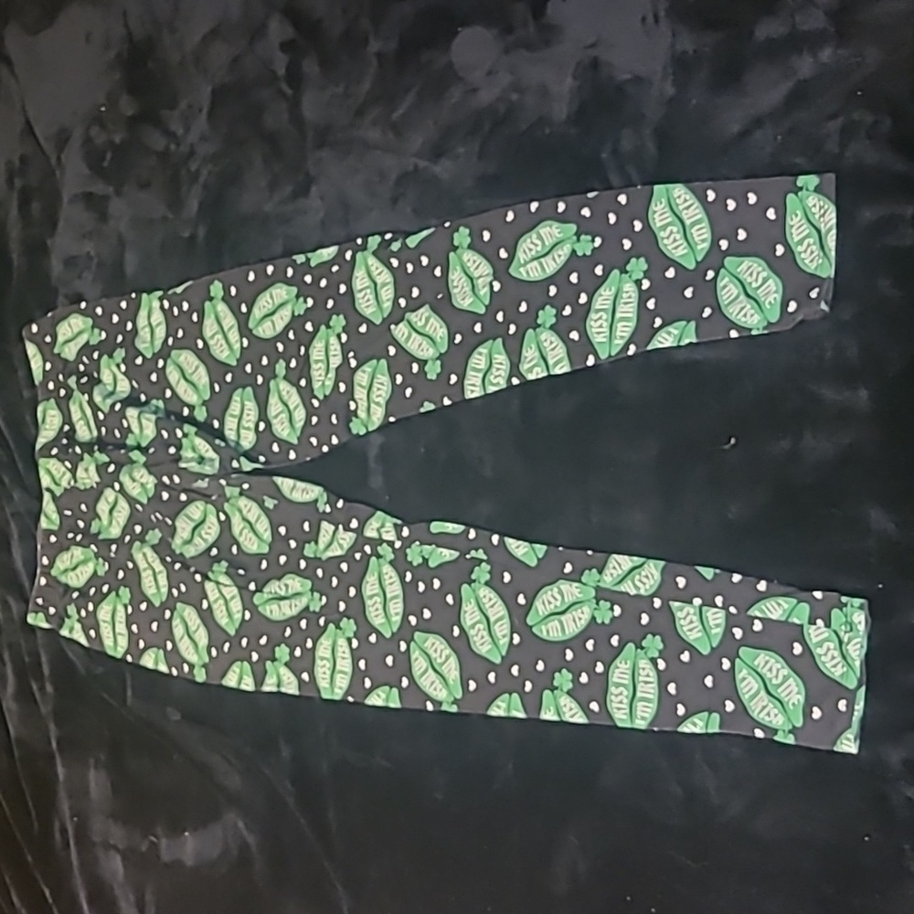 Kiss Me I'm Irish Leggings